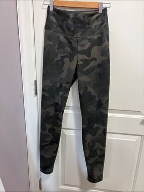 White House Black Market Olive Green & Black Camo High-Waisted Leggings